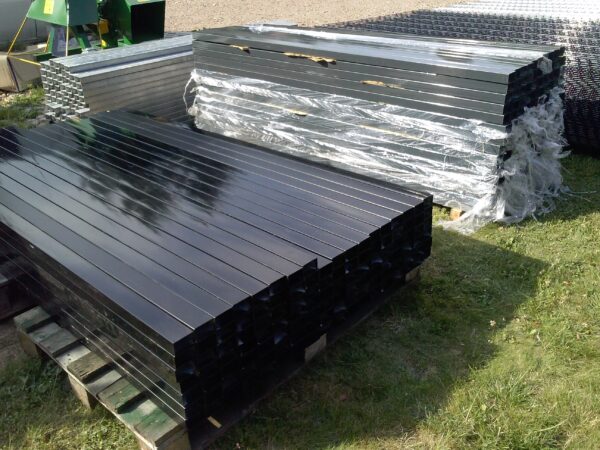 Słupki ogrodzeniowe 6x4 lakierowane h=230 cm ścianka 2 - obrazek 4
