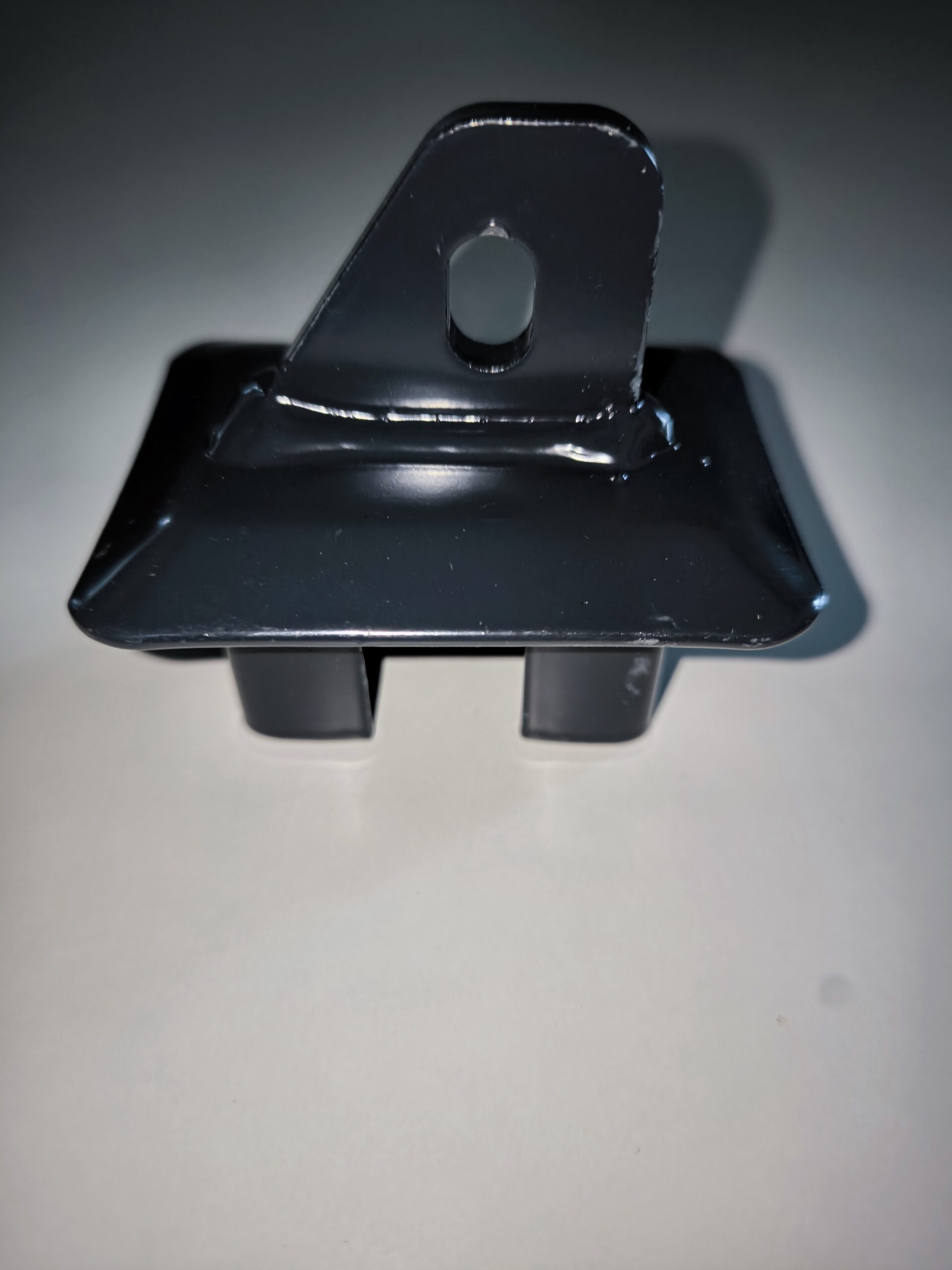 Kapsel z uchem lakierowany aluminiowy 6x4 - obrazek 3